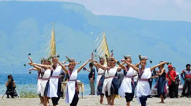 Festival Danau Toba 2025: Perpaduan Budaya dan Wisata Alam yang Memukau