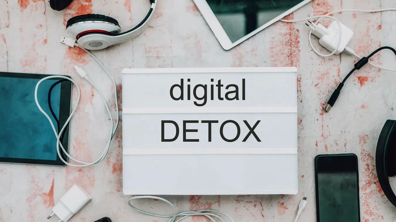 Gaya Hidup Digital Detox Jadi Tren Baru Generasi Muda 2025